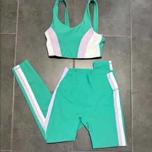 Wilo 2 Piece Bra & Leggings Ribbed Workout Set in Apple Green